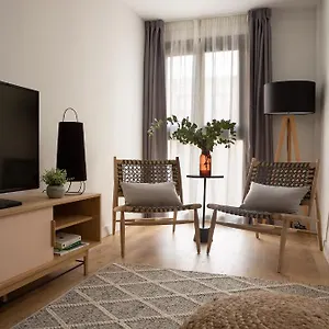 https://gabirol-apartments-merced.1costadelsol.com