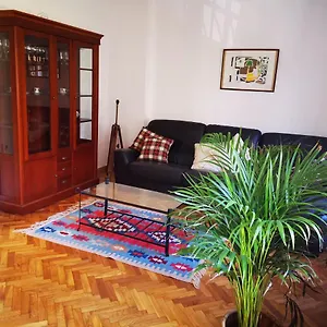 https://apartamento-bonito-y-bien-ubicado-en-el-soho-de-mlaga.1costadelsol.com